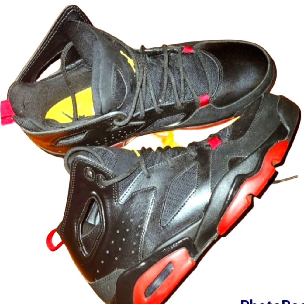 Jordan's, Men's 8 Blk/Red